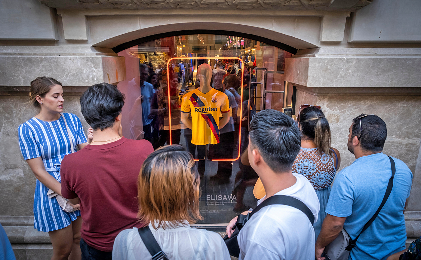Post-web-Barca-Store-retail-design-manuelsantolaria_1400x865